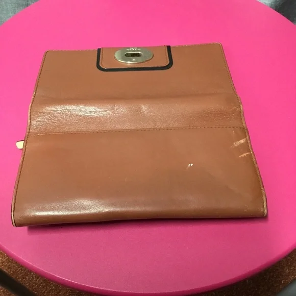 Kate Spade Wallet - Picture 4 of 9